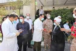مراسم تجلیل از مدافعان سلامت بیمارستان شریعتی همزمان با هفته دفاع مقدس در این بیمارستان برگزار شد